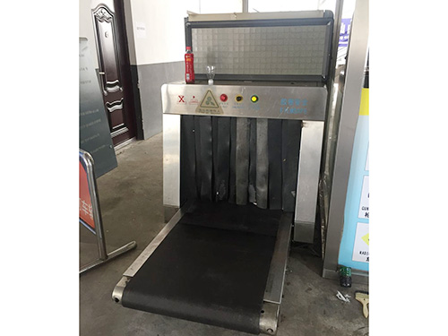 湖南地區湘運集團安檢機維修現場2